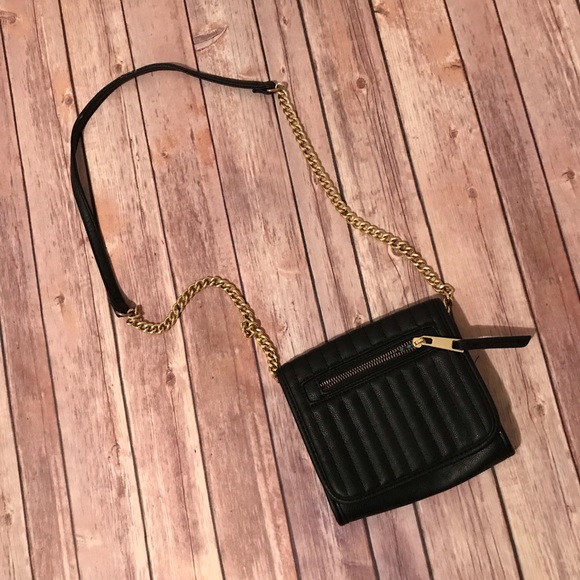 LD Handbags - LD Woman’s Small Black Cross Body Purse